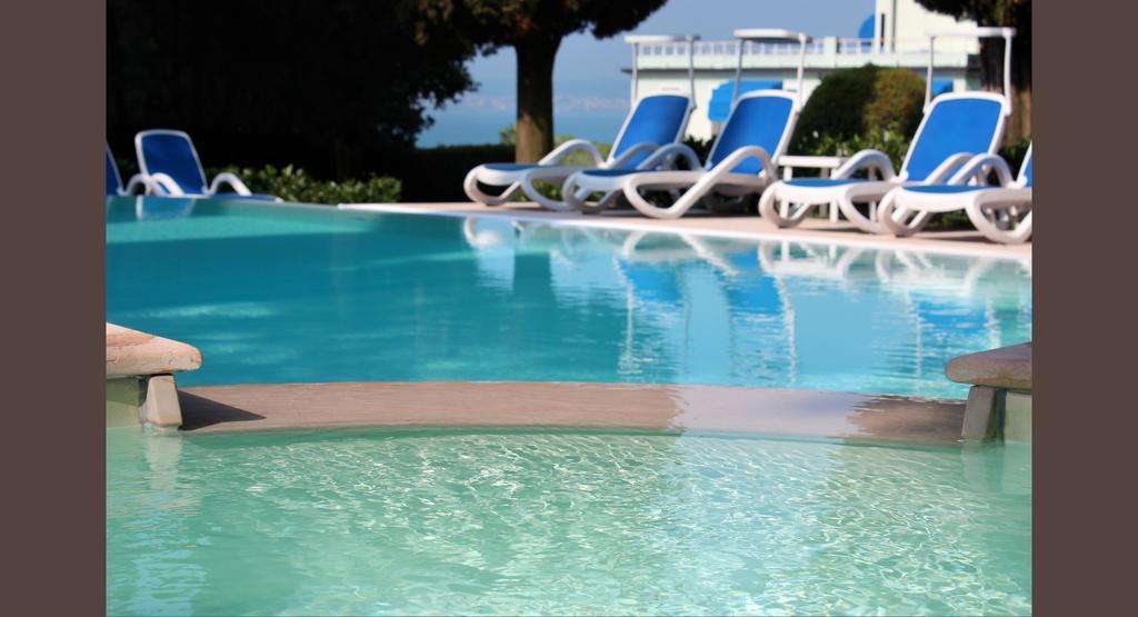 Hotel Desiree - Garda Lake Collection Sirmione Ngoại thất bức ảnh