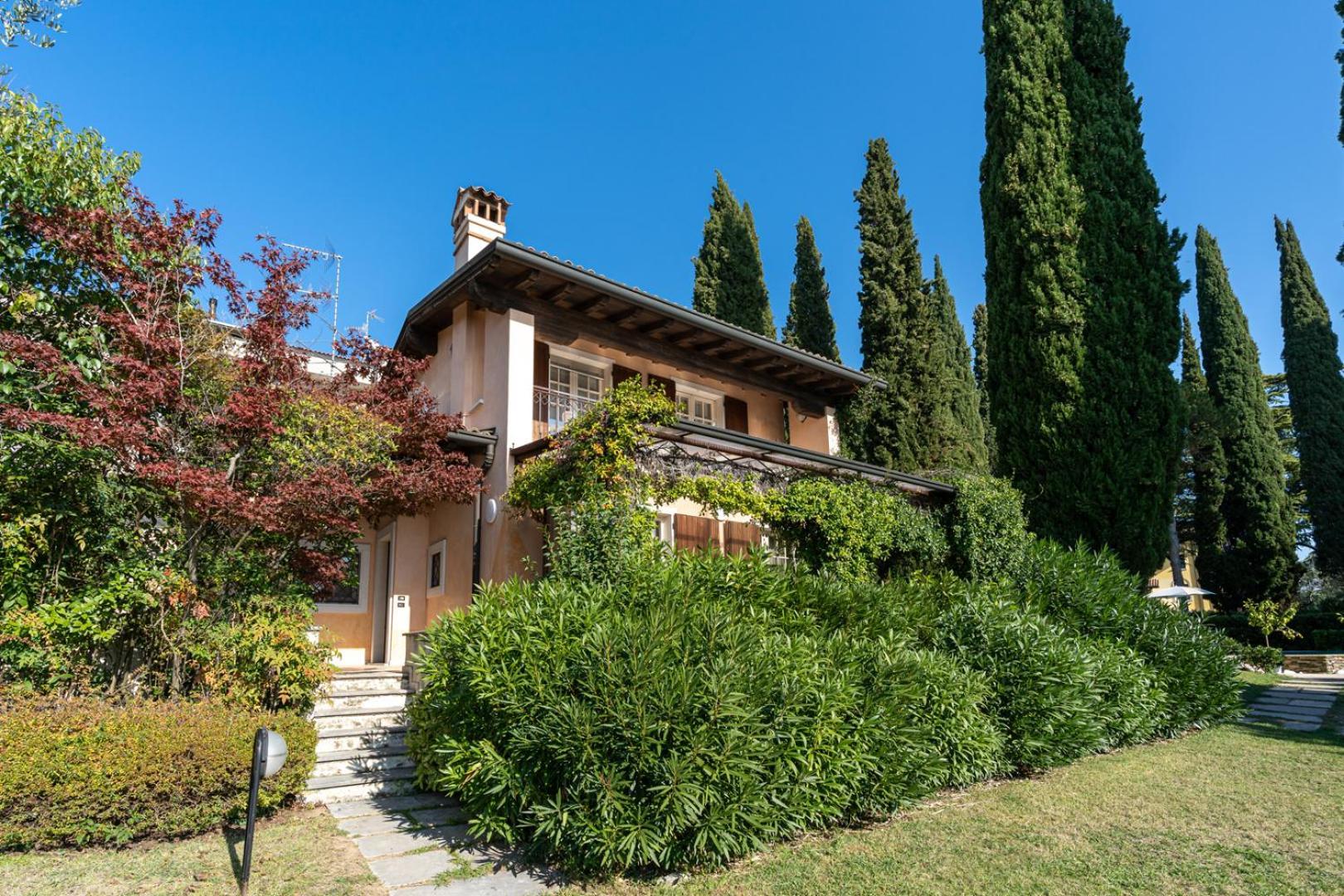 Hotel Desiree - Garda Lake Collection Sirmione Ngoại thất bức ảnh