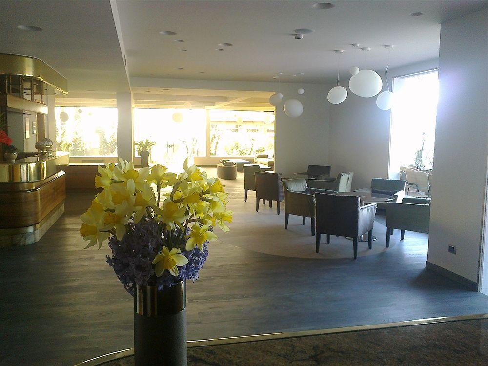 Hotel Desiree - Garda Lake Collection Sirmione Ngoại thất bức ảnh