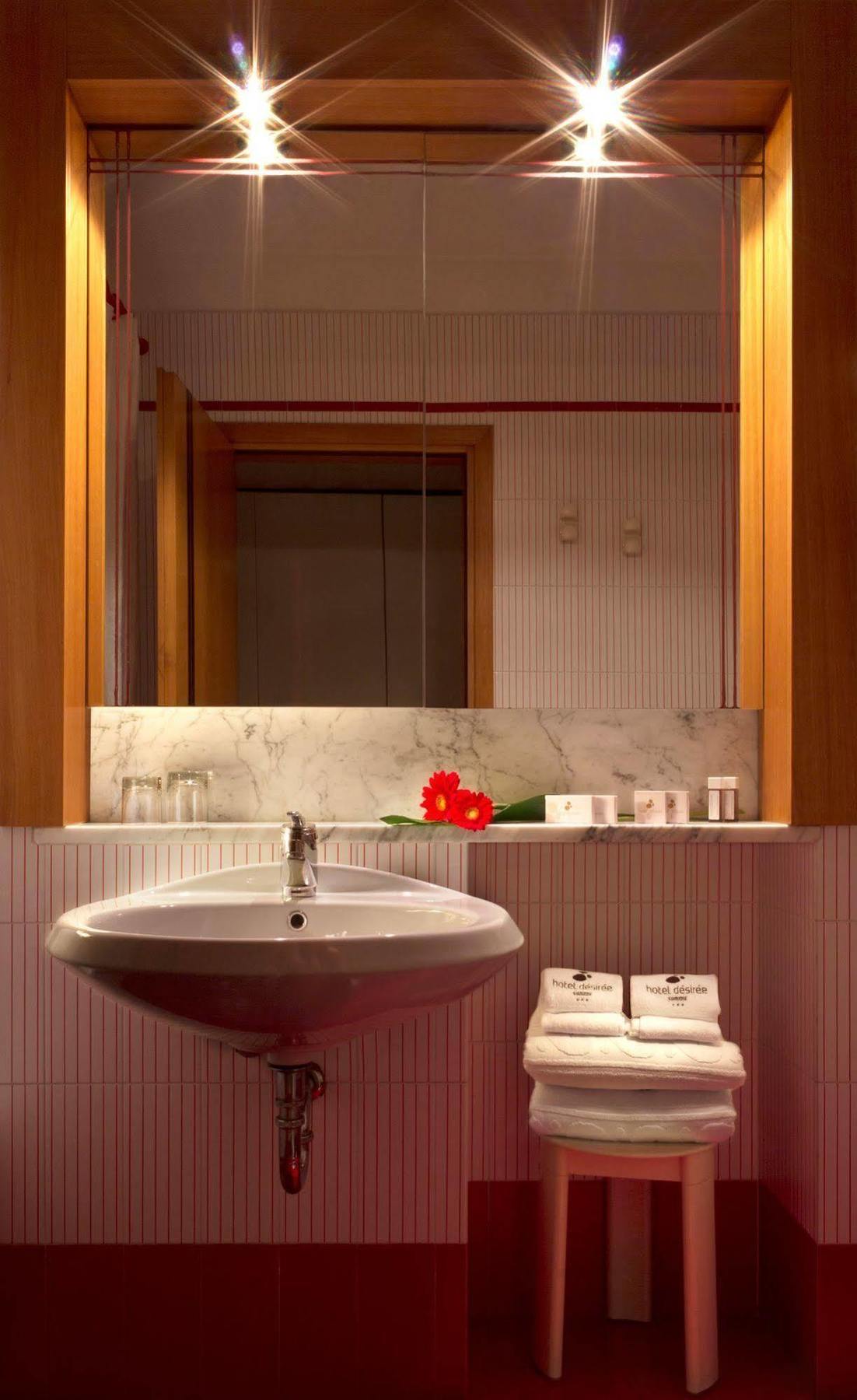 Hotel Desiree - Garda Lake Collection Sirmione Ngoại thất bức ảnh