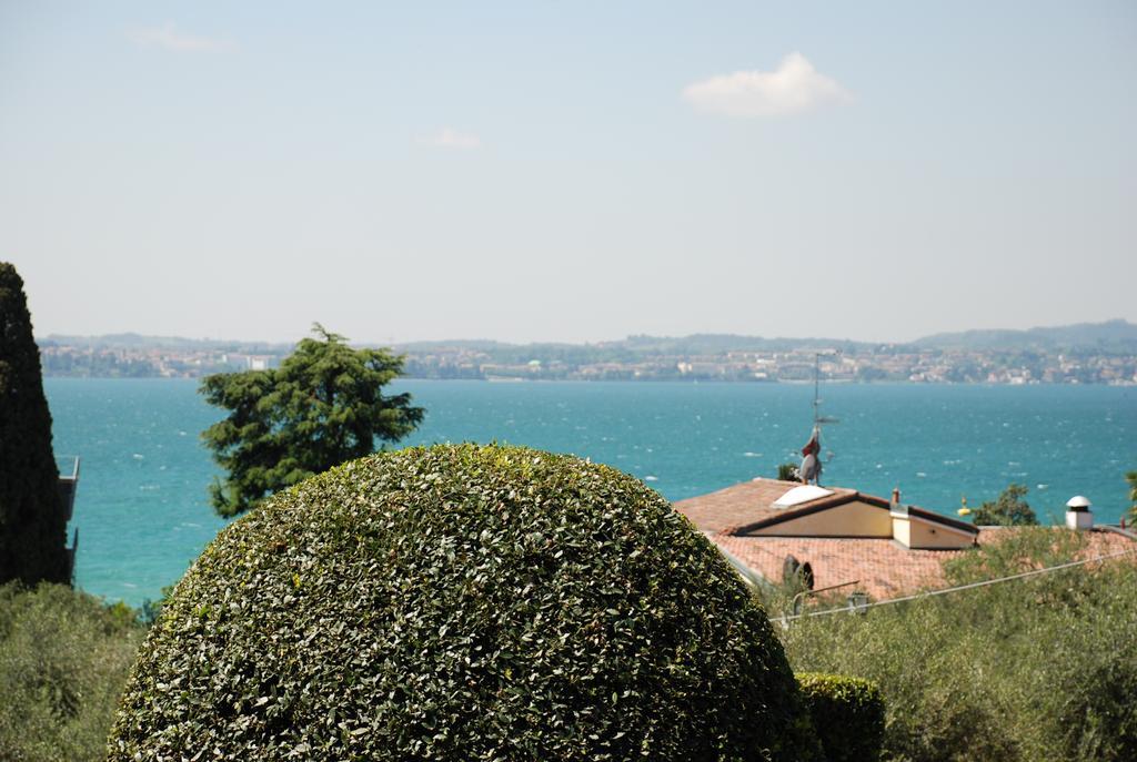 Hotel Desiree - Garda Lake Collection Sirmione Ngoại thất bức ảnh